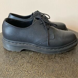 Dr. Marten’s 1461 Pebble Grain Leather Oxford Shoes 👞 in Black 🌑